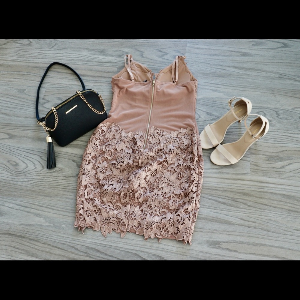Dress - Picture 3 of 11